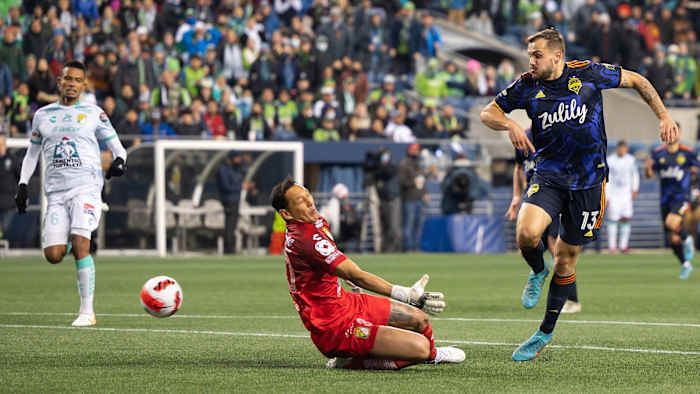 Jordan Morris scores for Seattle vs Leon in the Concacaf Champions League